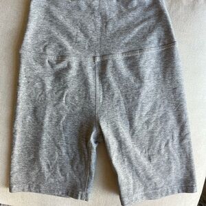 Beyond Yoga spacedye Gray Women's Shorts